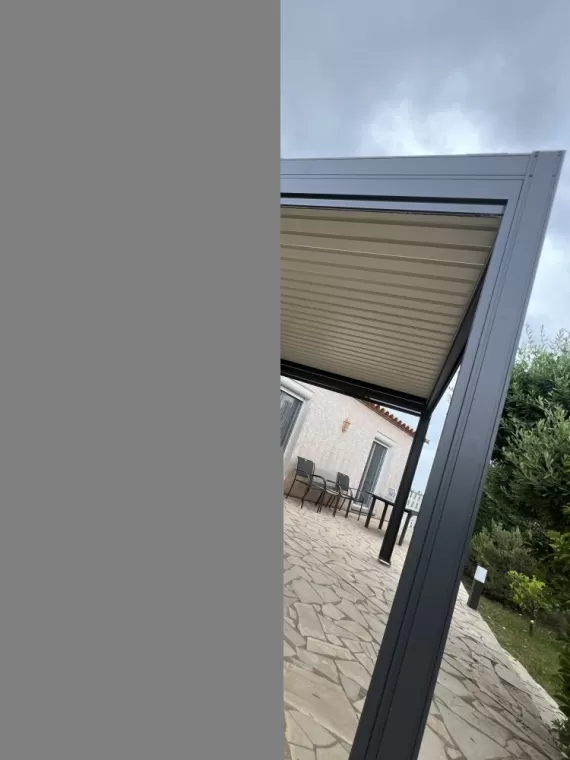 Installation de pergola bioclimatique à Canet-en-Roussillon